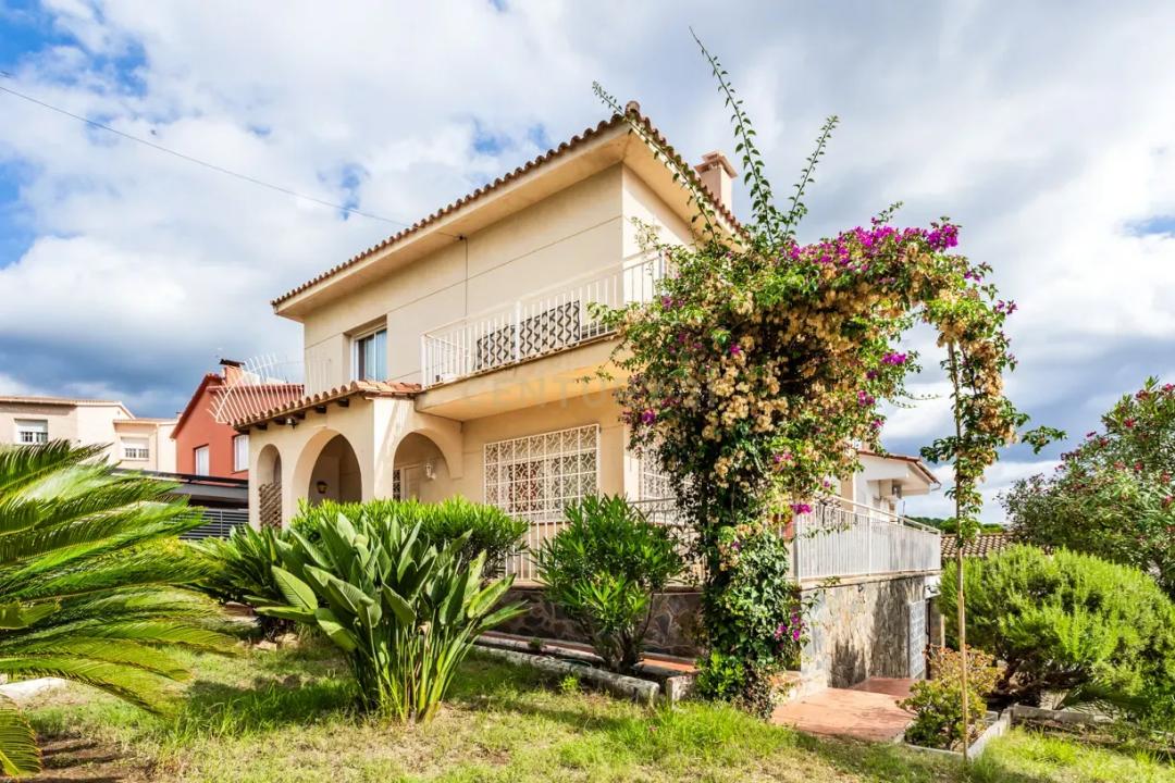 ברצלונה, Cataluña/Catalunya 08397, ספרד