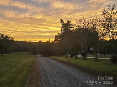 32751-B Valley Drive, Albemarle, Северная Каролина 28001, Соединенные Штаты