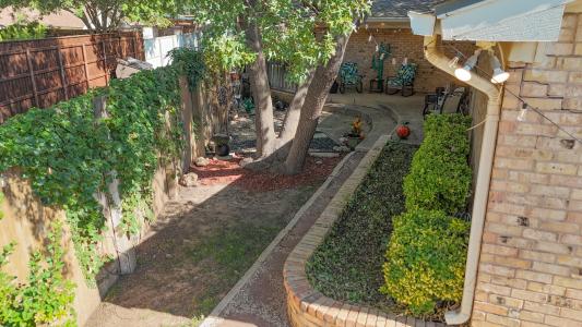 9204 Lynnhaven Avenue, Lubbock, Texas 79423