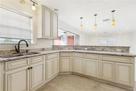 1701 LIVE OAK Street, Metairie, 路易西安纳州 70005, 美国