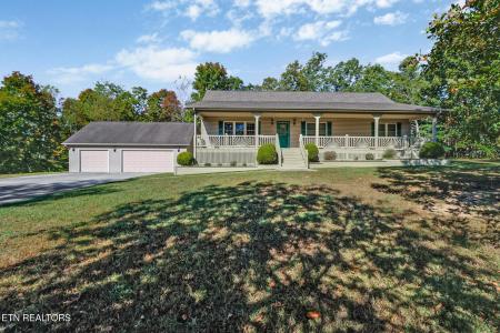 4045 Lone Wolf Circle, Crossville, Tennessee 38572