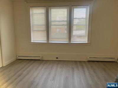 32-34 Halstead Street , 1, Kearny, 紐澤西州 07032, 美國