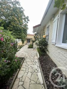 Montreuil, Île-de-France 93100, Pháp