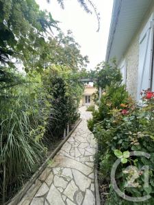 Montreuil, Île-de-France 93100, Pháp