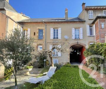 Moulins, Auvergne 03000, France