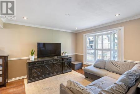 344 SOUTH STREET, Whitchurch-stouffville (stouffville), Ontario L4A 7W3, Kanada