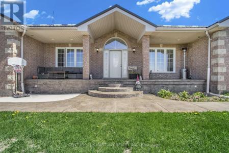 7299 FIFTH LINE R.R. #1 LINE, Wellington North, Ontario N0B 1J0, Kanada