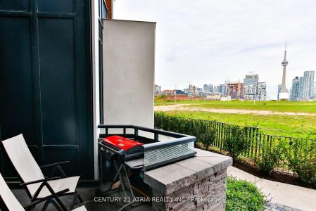 30 ORDNANCE N/A, Toronto, Ontario M6K 0C8, CANADÁ