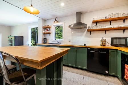 85 NEVISON DRIVE, Kawartha Lakes, Ontario K0M 2L0, CANADÁ