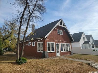 406 1ST STREET E, Wilkie, Saskatchewan S0K 4W0, Canada