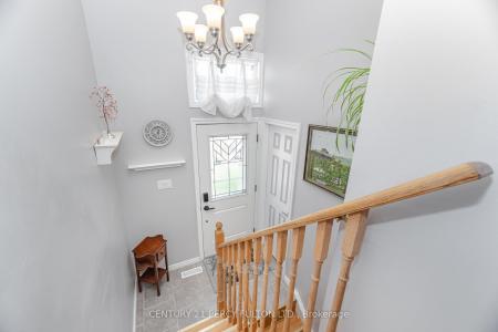 30 FIRWOOD AVENUE, Clarington, أونتاريو L1E 1P9, كندا 