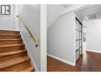 137 MCGILL ROAD, Kamloops, Британская Колумбия V2C 1L9, Канада