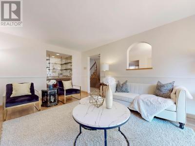 547 VILLAGE PARKWAY, Markham (unionville), Ontario L3R 4K7, Canada