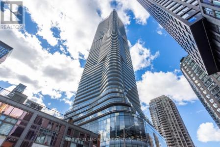 11 WELLESLEY STREET WEST, Toronto (bay Street Corridor), Ontario M4Y 0G4, Canada