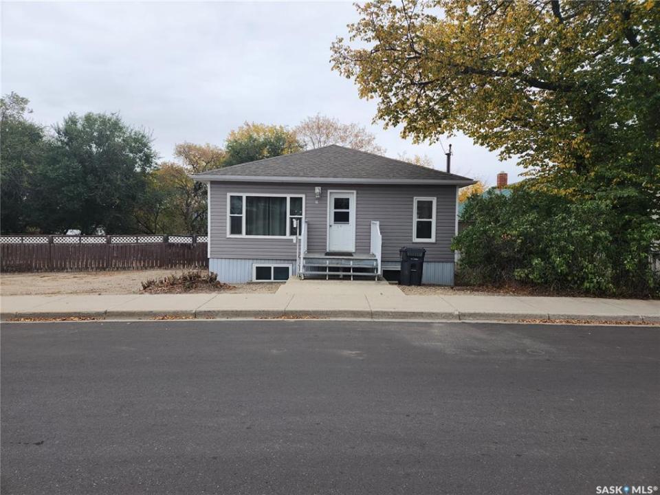 19 10TH AVENUE NE, Swift Current, Saskatchewan S9H 2T1, Kanada