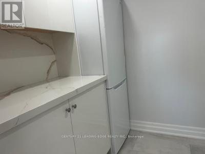 39 ELINOR AVENUE, Toronto (wexford-maryvale), 安大略省 M1R 3H1, 加拿大