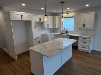 75 HARVEST BAY, Blumenort, Manitoba R5G 0C1, Canadá