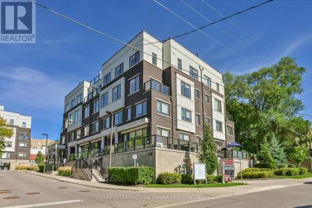 100 ALEX GARDNER CIRCLE, Aurora (aurora Heights), Ontario L4G 3G5, Kanada