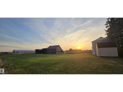 15205 TWP 522, Rural Minburn County, Alberta T9C 1S6, Canadá