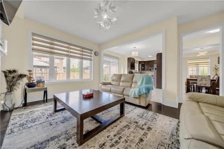 1161 UPPER THAMES DRIVE, Woodstock, Ontario N4T 0L4, Canada