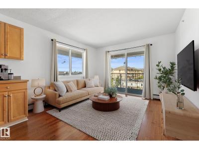 #420 12550 140 AV NW, Edmonton, Alberta T5X 6J4, Canada