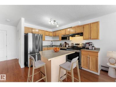 #420 12550 140 AV NW, Edmonton, Alberta T5X 6J4, Canada