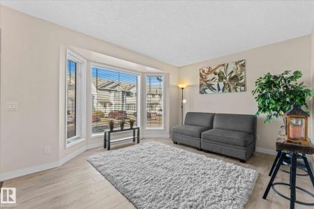 1 ABERDEEN WAY, Stony Plain, 阿爾伯塔 T7Z 1M9, 加拿大