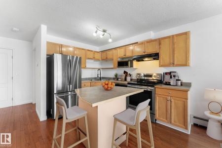 12550 140 AVENUE NW, Edmonton, 阿尔伯塔 T5X 6J4, 加拿大