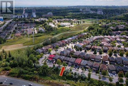 8 LAMPMAN DRIVE, Toronto (morningside), 安大略省 M1E 5L1, 加拿大