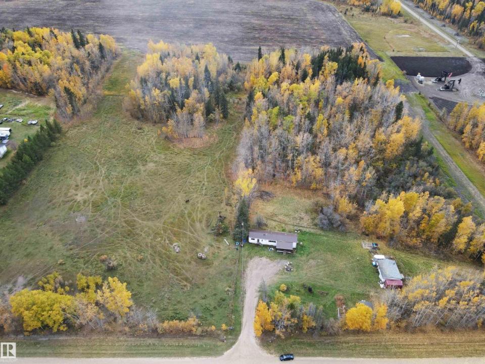 49510 RGE ROAD 80, Rural Brazeau County, Alberta T7A 2A3, Canadá