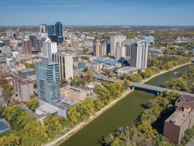 390 ASSINIBOINE AVENUE, Winnipeg, Manitoba R3C 0V2, Canada