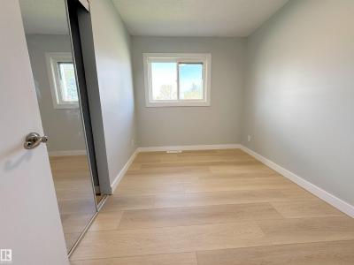 7807 36 AVENUE NW, Edmonton, 阿尔伯塔 T6K 0C5, 加拿大