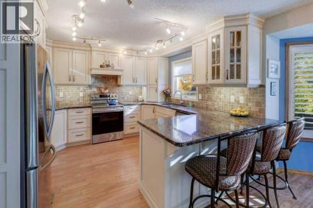 2423 MORRIS CRESCENT SOUTHEAST, Airdrie, Alberta T4A 2B8, Canada