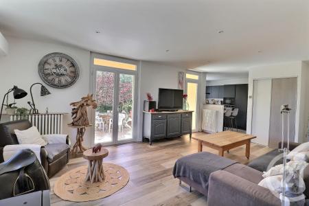 Taillades, Provence-Alpes-Côte D'Azur 84300, Pháp