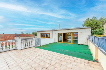 Na návsi, Velké Přítočno, Kladno 27351, Tschechische Republik