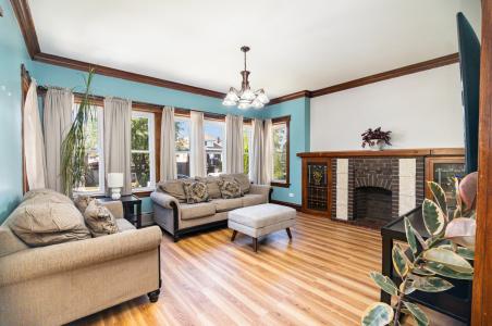 2343 Gunderson Avenue, Berwyn, Illinois 60402