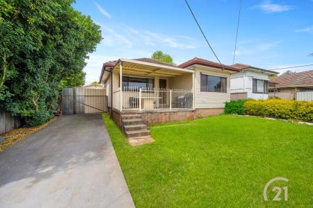 2 Carnation Avenue, Old Guildford, NSW 2161, Australia