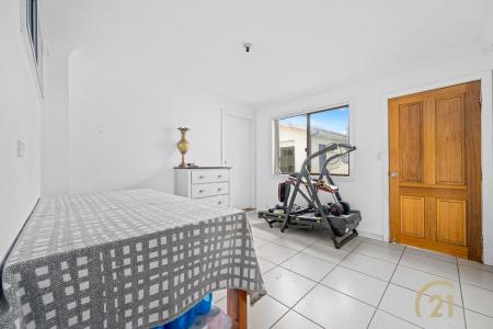 2 Carnation Avenue, Old Guildford, NSW 2161, Australien