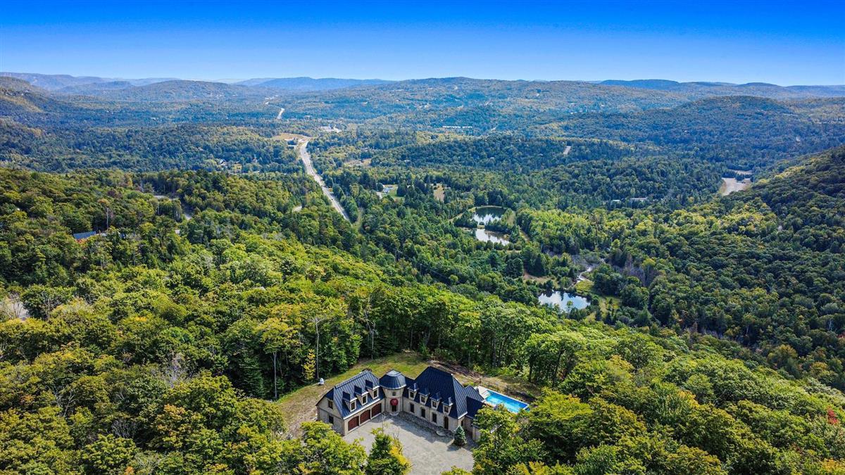 115 Prom. des Cervidés, Morin-Heights, Quebec J0R 1H0, Canada