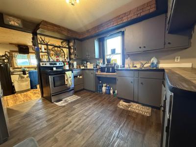 43401 NW 593rd St, Kenmare, North Dakota 58746