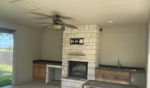 152 Castle Breeze Dr., Seguin, Texas 78155