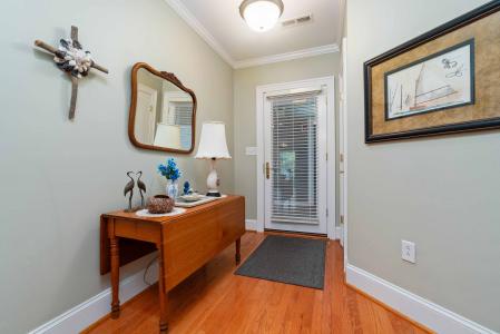 300 Midyette Street, A8, 東方風格, 北卡羅來納州 28571, 美國