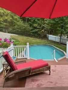 42 Shining Rock Dr, Northbridge, Massachusetts 01534