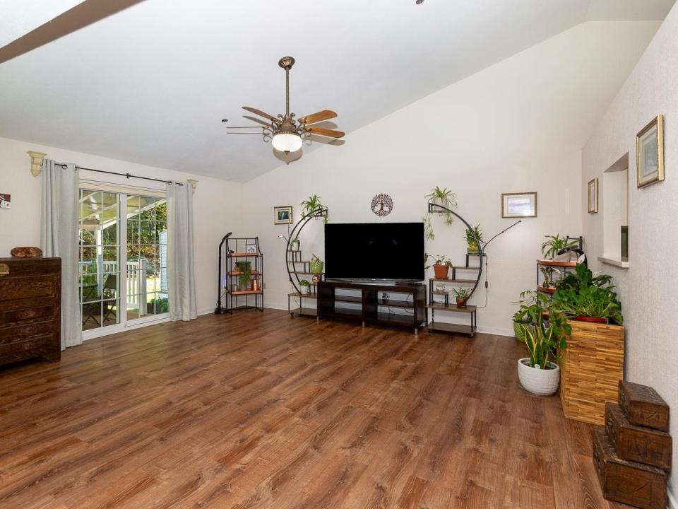 15 Marilyn Drive, Atkinson, Нью-Гемпшир 03811, Соединенные Штаты