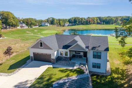 9444 Stonebridge Drive, Canadian Lakes, Michigan 49346, USA
