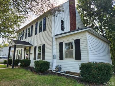 2901 Pleasant Street, Hannibal, Missouri 63401, USA