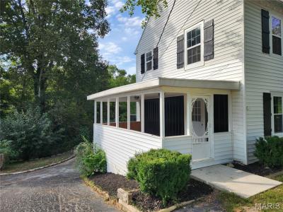 2901 Pleasant Street, Hannibal, Missouri 63401, USA