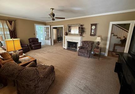 1200 Bedford Road, Washington, Indiana 47501