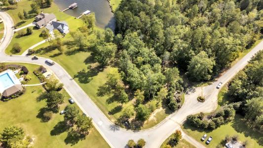 326 Watersedge Drive, Cross Hill, SC 29332, USA