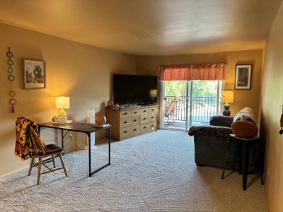 4340 Melody Lane , 104, Madison, Wisconsin 53704, USA